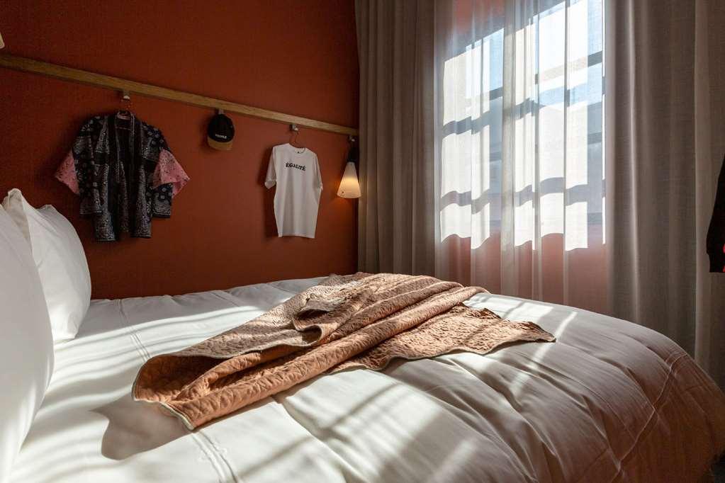 Mob Hotel Paris Les Puces Saint-Ouen  Szoba fotó