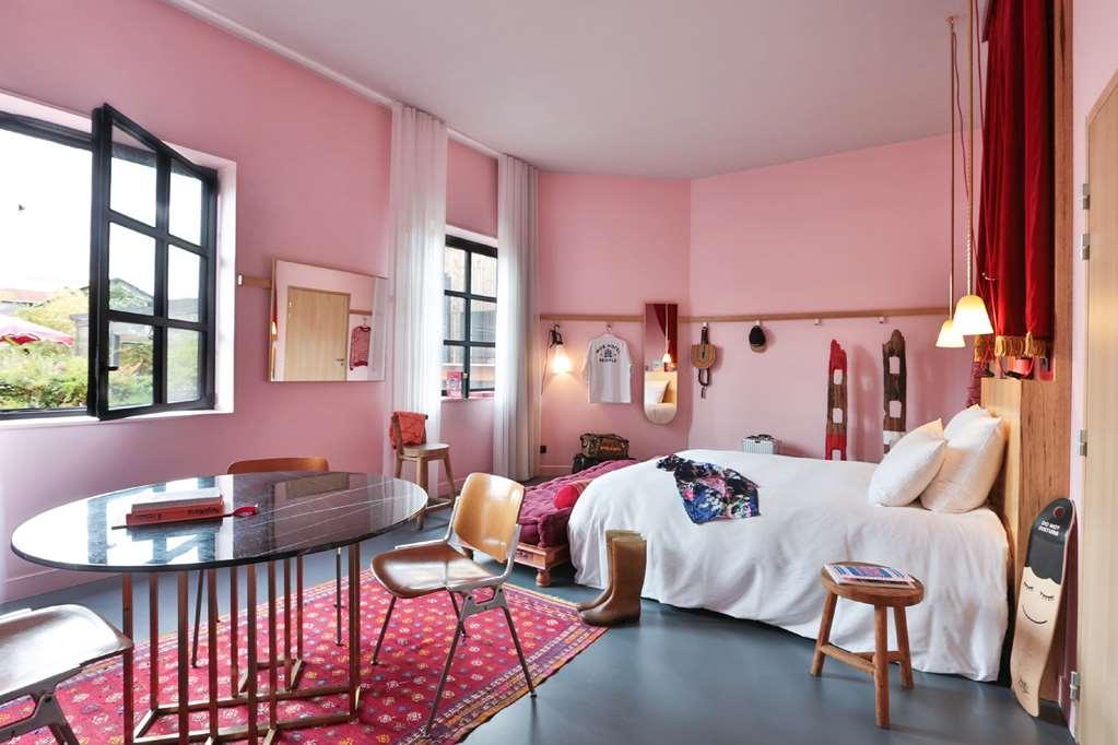 Mob Hotel Paris Les Puces Saint-Ouen  Szoba fotó